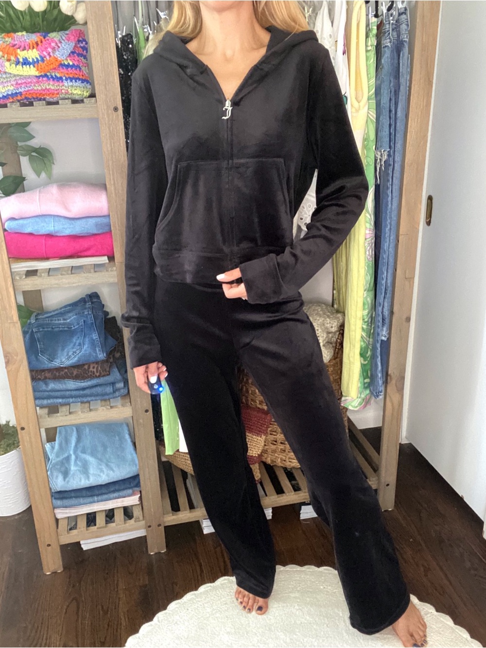 JUICY COUTURE Black Velour Pants & Hooded Sweatshirt Set with Silver JC Logo! 🖤 - Picture 3 of 16